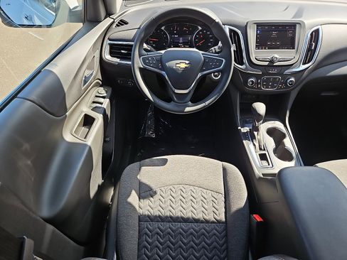 Used 2023 Chevrolet Equinox LT image 11