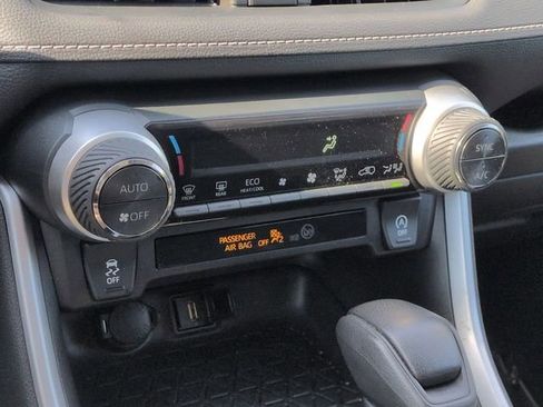 Certified 2021 Toyota RAV4 XLE AWD/4WD image 20