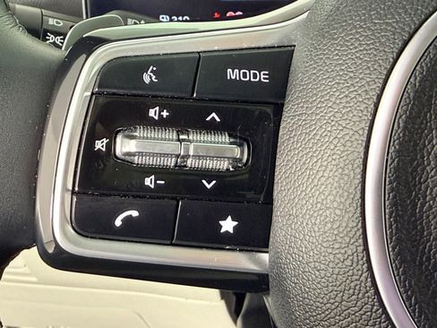 Used 2025 Kia Sorento SX Prestige image 13