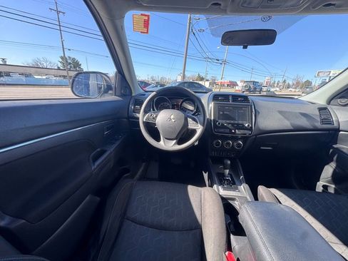 Used 2020 Mitsubishi Outlander Sport ES image 18