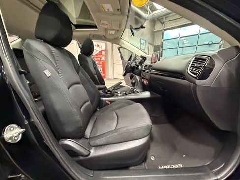 Used 2015 MAZDA MAZDA3 i Touring w/ Technology Package image 41
