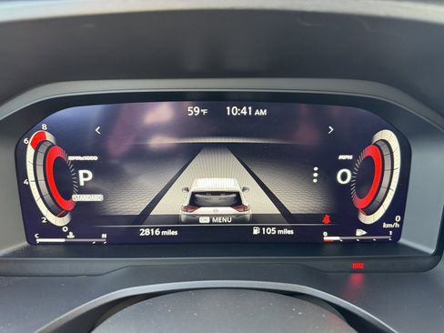 Used 2024 Nissan Rogue SL w/ SL Premium Package image 17