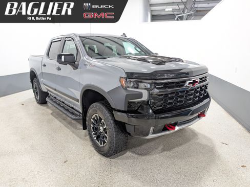 Used 2024 Chevrolet Silverado 1500 ZR2 w/ Technology Package AWD/4WD image 1
