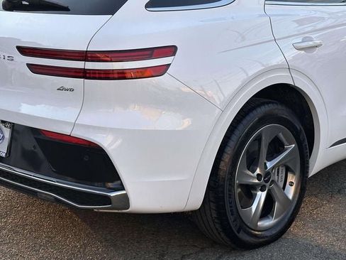 Used 2026 Genesis GV70 2.5T Select image 14