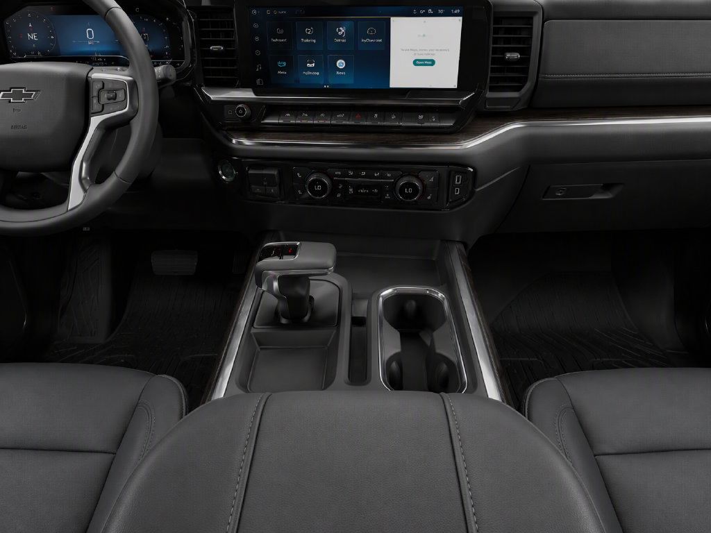 Used 2025 Chevrolet Silverado 1500 RST AWD/4WD image 13
