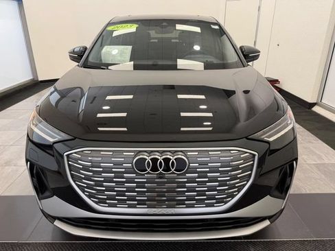Used 2023 Audi Q4 e-tron Prestige AWD/4WD image 7