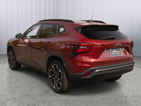 Used 2024 Chevrolet Trax RS w/ Driver Confidence Package FWD image 18