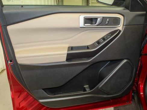 Certified 2020 Ford Explorer XLT w/ Equipment Group 202A image 8