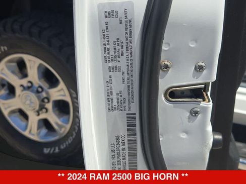 Used 2024 RAM 2500 Big Horn w/ Off Road Package AWD/4WD image 34