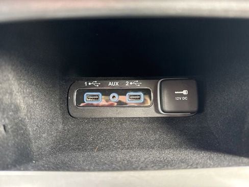 Used 2021 Jeep Grand Cherokee Limited w/ Quick Order Package 28K 80th AWD/4WD image 35