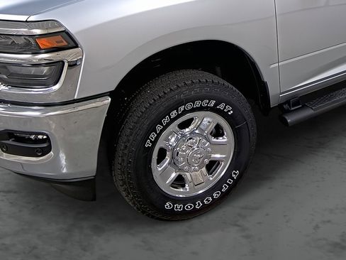 New 2026 RAM 2500 Tradesman AWD/4WD image 7
