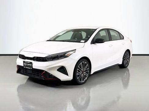 Used 2023 Kia Forte GT FWD image 3