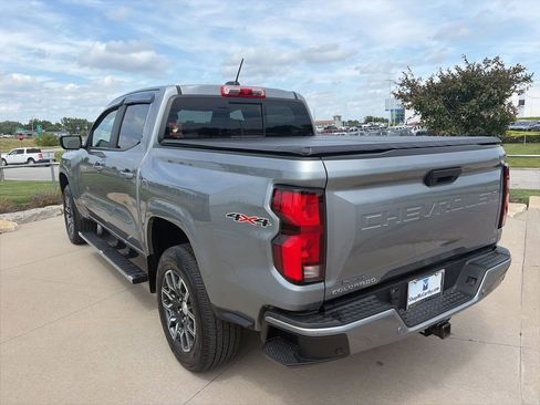 Used 2024 Chevrolet Colorado LT w/ LT Convenience Package III AWD/4WD image 21