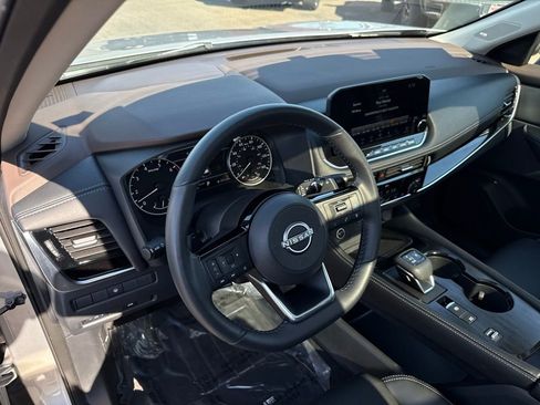 Certified 2023 Nissan Rogue SL w/ SL Premium Package FWD image 19
