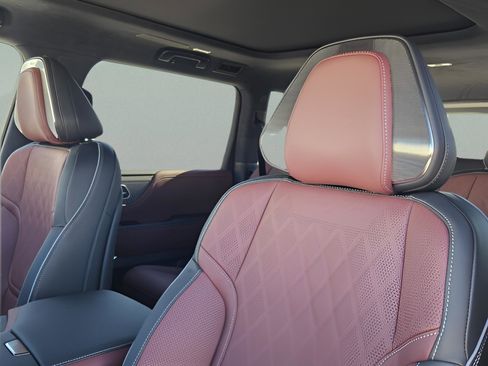 New 2026 INFINITI QX80 Autograph w/ Premium Cargo Package image 12