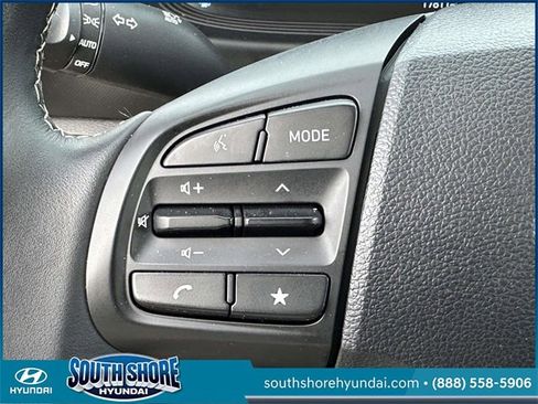 Certified 2023 Hyundai Venue SEL w/ Cargo Package image 22