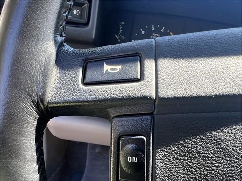 Used 1993 Ford Mustang GT RWD image 27