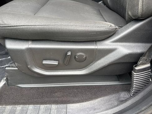 Used 2019 Ford F150 XLT w/ Equipment Group 302A Luxury AWD/4WD image 17