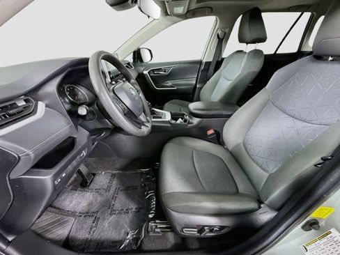 Certified 2021 Toyota RAV4 XLE w/ Convenience Package FWD image 21