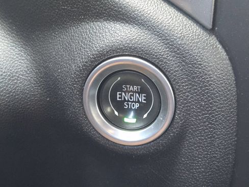 Used 2021 Chevrolet Silverado 1500 RST AWD/4WD image 16
