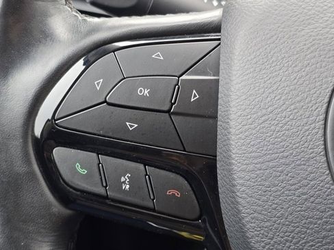 Used 2020 Jeep Cherokee Latitude Plus image 16