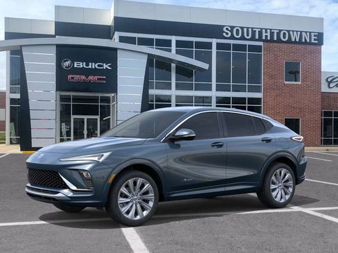 New 2026 Buick Envista Avenir image 2