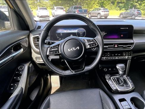 Used 2024 Kia Seltos SX AWD/4WD image 17