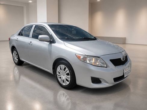 Used 2010 Toyota Corolla LE w/ All Weather Guard Pkg FWD image 8