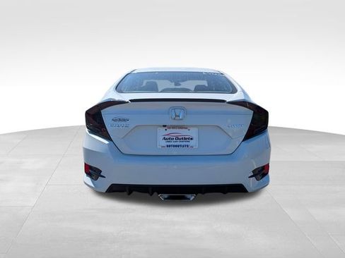 Used 2019 Honda Civic Sport image 7