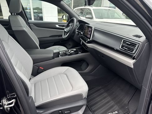 New 2026 Volkswagen Atlas Cross Sport SEL R-Line image 27