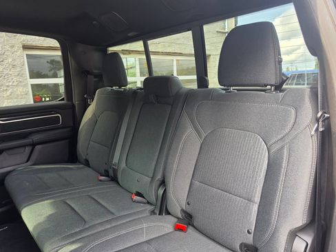 Used 2019 RAM 1500 Big Horn AWD/4WD image 8