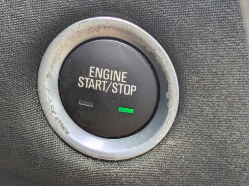 Used 2019 Chevrolet Malibu LT FWD image 26