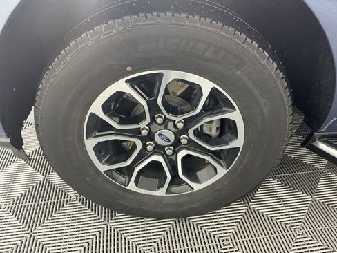 Used 2022 Ford Expedition XLT image 19