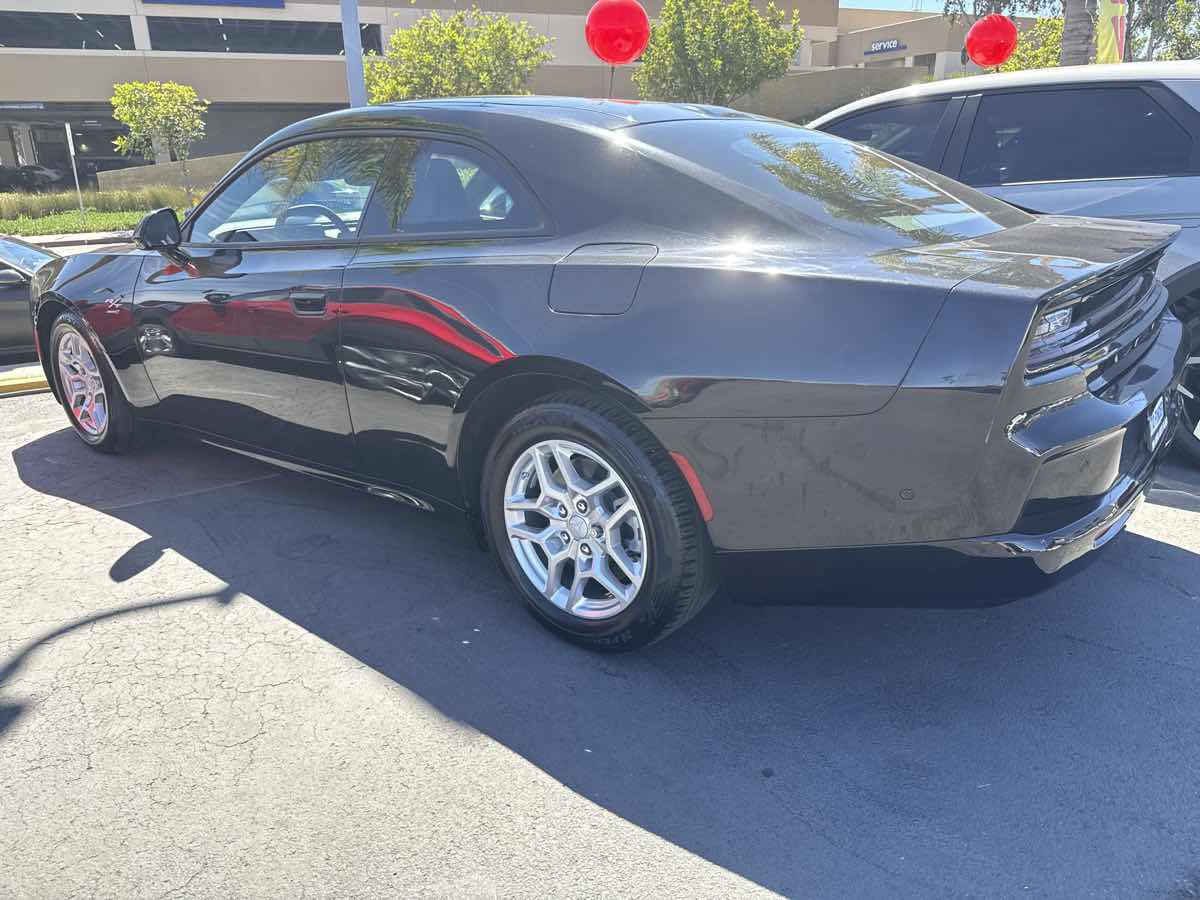 Used 2025 Dodge Charger Daytona R/T w/ Quick Order Package 25M R/T AWD/4WD image 6