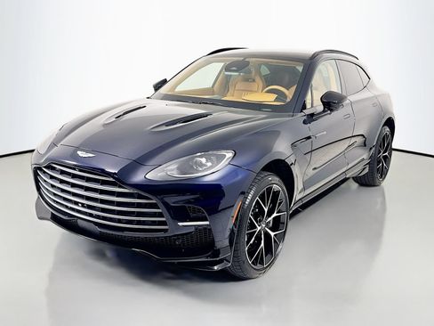 New 2026 Aston Martin DBX 707 AWD/4WD image 3