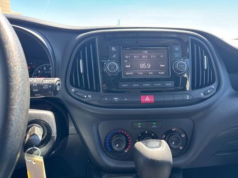 Used 2022 RAM ProMaster City Base image 17