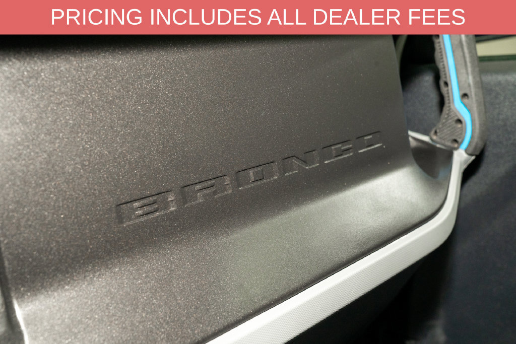 Used 2021 Ford Bronco Black Diamond w/ Sasquatch Package AWD/4WD image 11