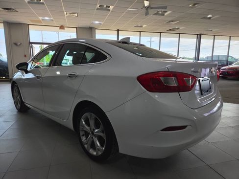 Used 2016 Chevrolet Cruze Premier FWD image 5