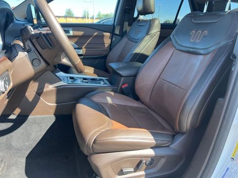 Certified 2021 Ford Explorer King Ranch w/ Premium Technology Package image 23