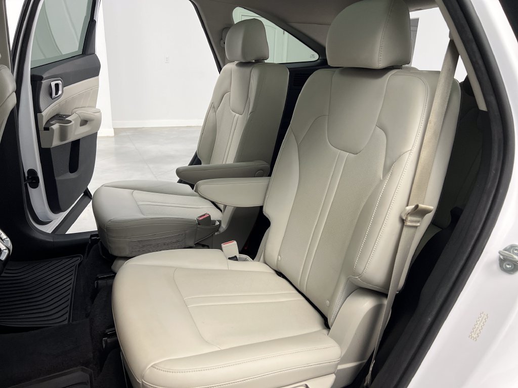 Used 2023 Kia Sorento SX AWD/4WD image 16
