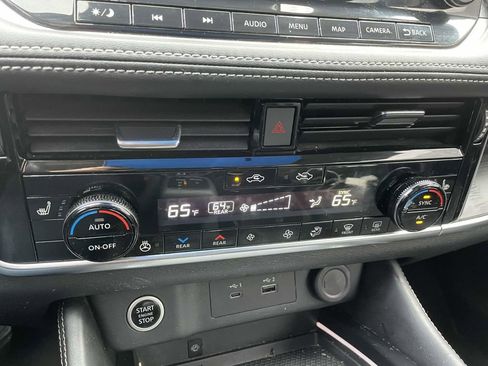 Used 2023 Nissan Rogue Platinum w/ Platinum Premium Package image 28