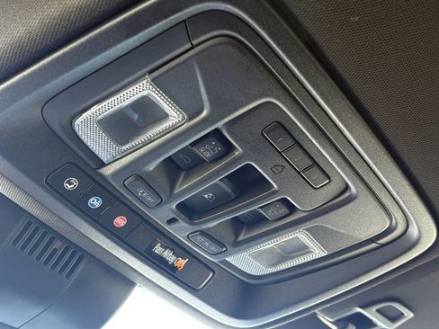 Used 2023 GMC Sierra 1500 AT4 w/ AT4 Preferred Package AWD/4WD image 30