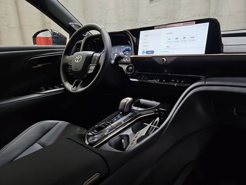 New 2026 Toyota Crown Platinum image 29