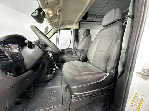 Used 2023 RAM ProMaster 2500 FWD image 18
