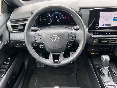 Certified 2025 Toyota Camry SE image 16