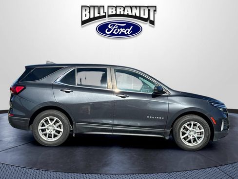 Used 2022 Chevrolet Equinox LT FWD image 2