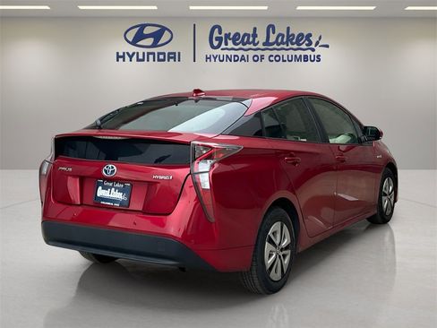 Used 2017 Toyota Prius Two w/ Prius Two Safety Plus Package image 5