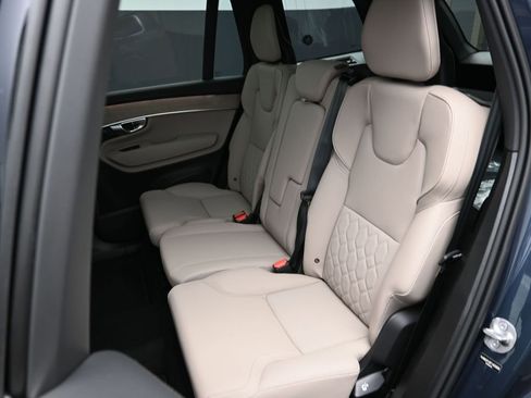 New 2026 Volvo XC90 B6 Core image 9