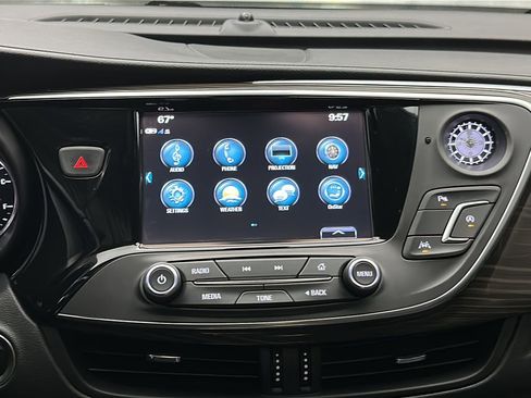 Used 2020 Buick Envision Premium AWD/4WD image 28
