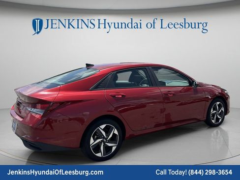 Certified 2023 Hyundai Elantra SEL w/ Convenience Package FWD image 6